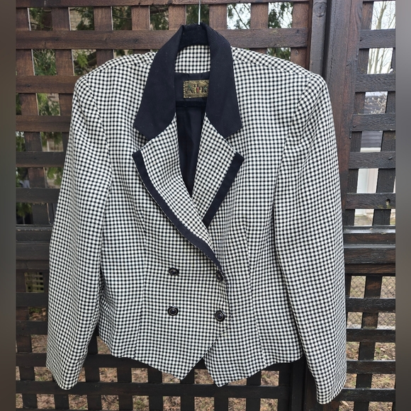 Vintage Jackets & Blazers - Vintage Black & White Blazer
